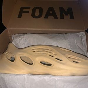 Yeezy foam runners desert sand size 12